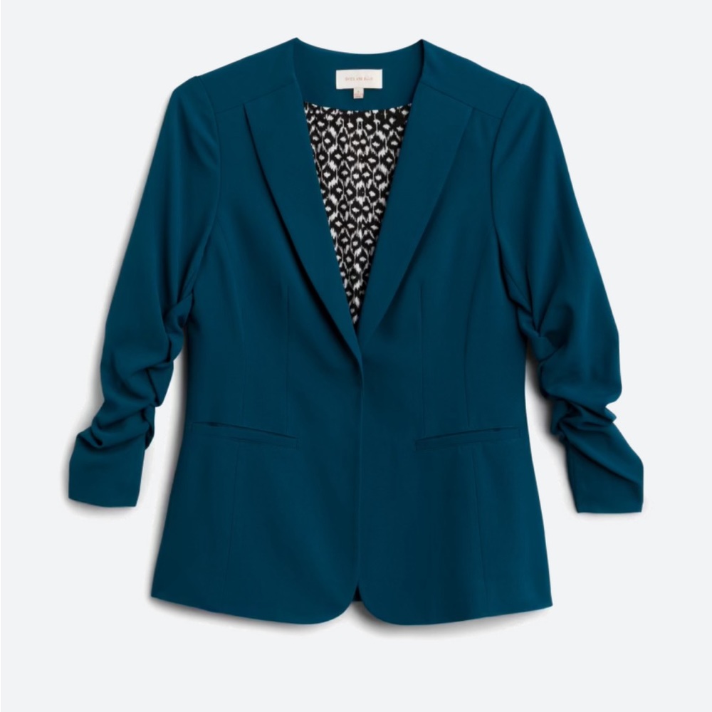 NWT Skies are blue Raja collarless blazer size M
